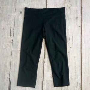 Under Armour Womens Black Capris Cropped Leggings Athletic Workout Pants Size MD